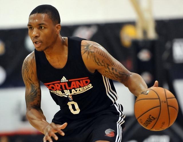 曼联不仅会 曼联不仅会