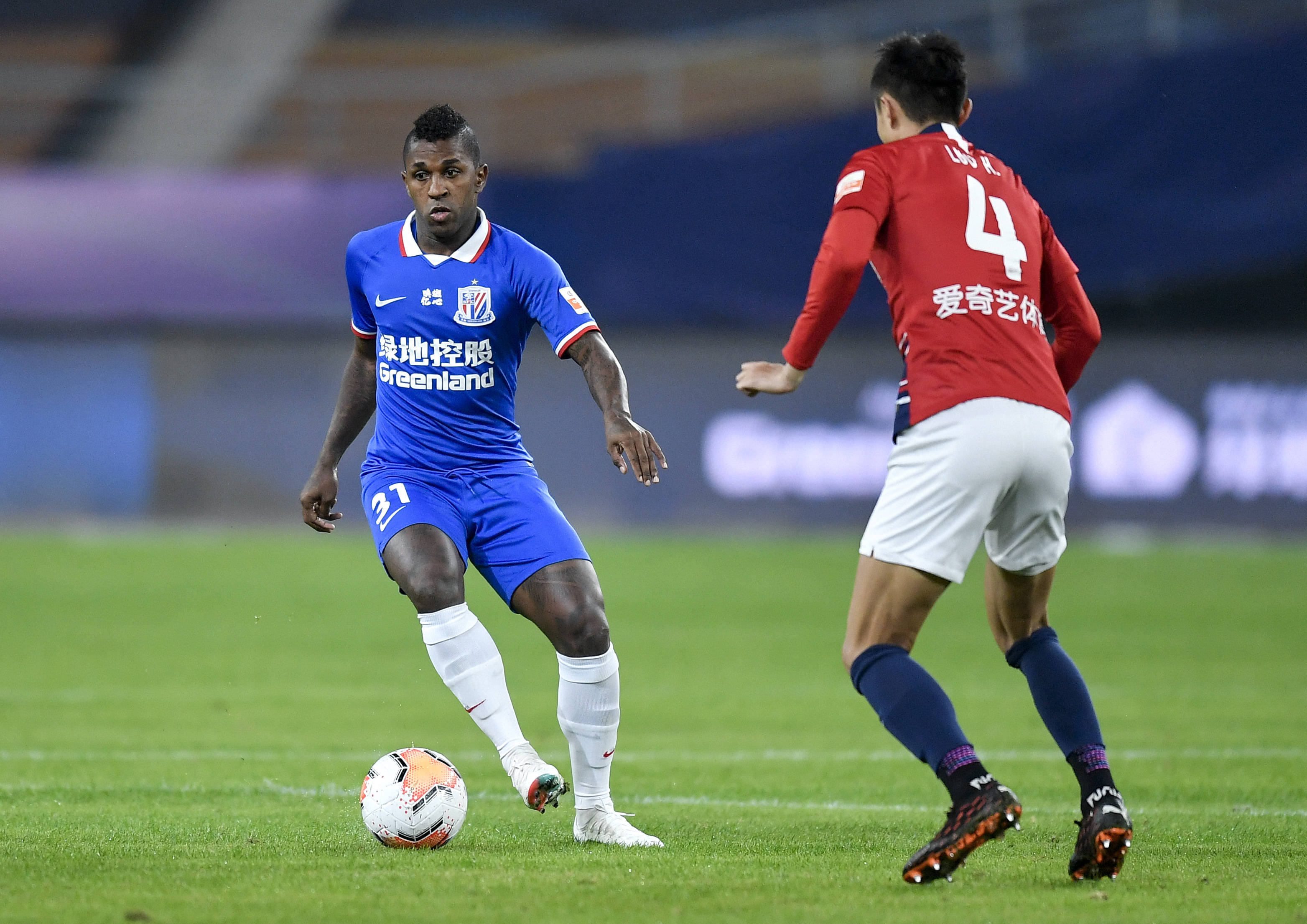 并为俱乐部 并为俱乐部